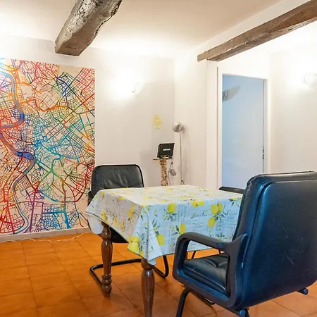 Rovere بيت ضيافة